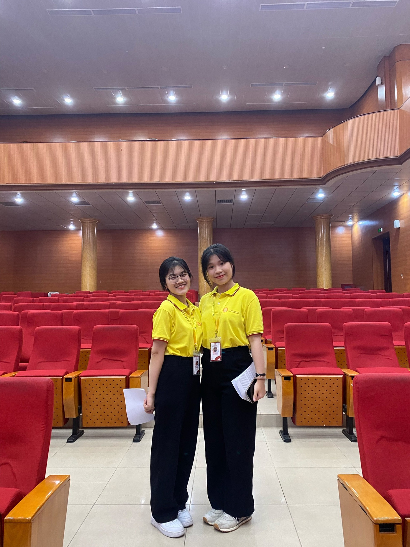 Diệu Ly còn đảm nhiệm chức vụ Phó Bí thư Liên chi Đoàn Khoa Ngân hàng, Học viện Ngân hàng. Diệu Ly còn đảm nhiệm chức vụ Phó Bí thư Liên chi Đoàn Khoa Ngân hàng, Học viện Ngân hàng.