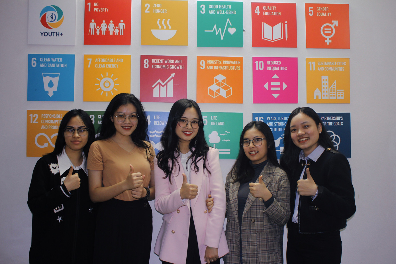 Tổ chức dự án "Health University Tour" với vai trò Đồng sáng lập - Phó Trưởng ban điều hành Dự án.