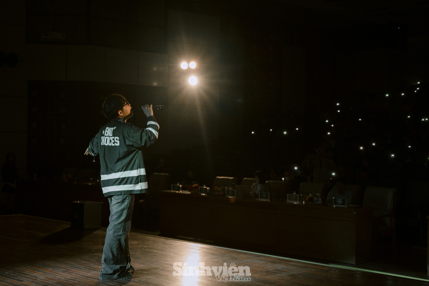 Trở lại sân khấu quen, Kuun Đức Nam gây ấn tượng với những lần 'highnote', khoe giọng cao vút, ngọt ngào.