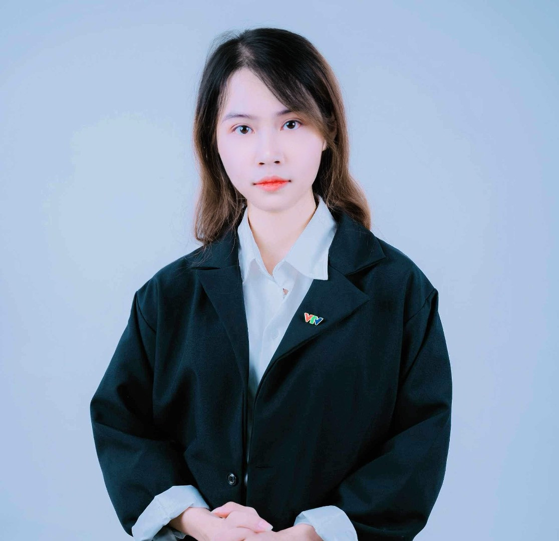 Trần Thục Quyên là sinh viên xuất sắc với 12 năm học sinh giỏi, học bổng doanh nghiệp 3 năm liên tiếp, kết nạp Đảng viên từ năm 18 tuổi. Trần Thục Quyên là sinh viên xuất sắc với 12 năm học sinh giỏi, học bổng doanh nghiệp 3 năm liên tiếp, kết nạp Đảng viên từ năm 18 tuổi.