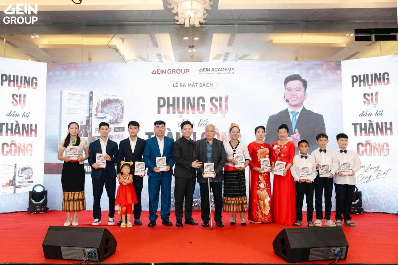 Phụng sự dẫn lối thành công chắc chắn sẽ đem lại cho bạn đọc những bí quyết và tầm quan trọng của hai từ “phụng sự&quot; trên con đường đạt được thành công bền vững.