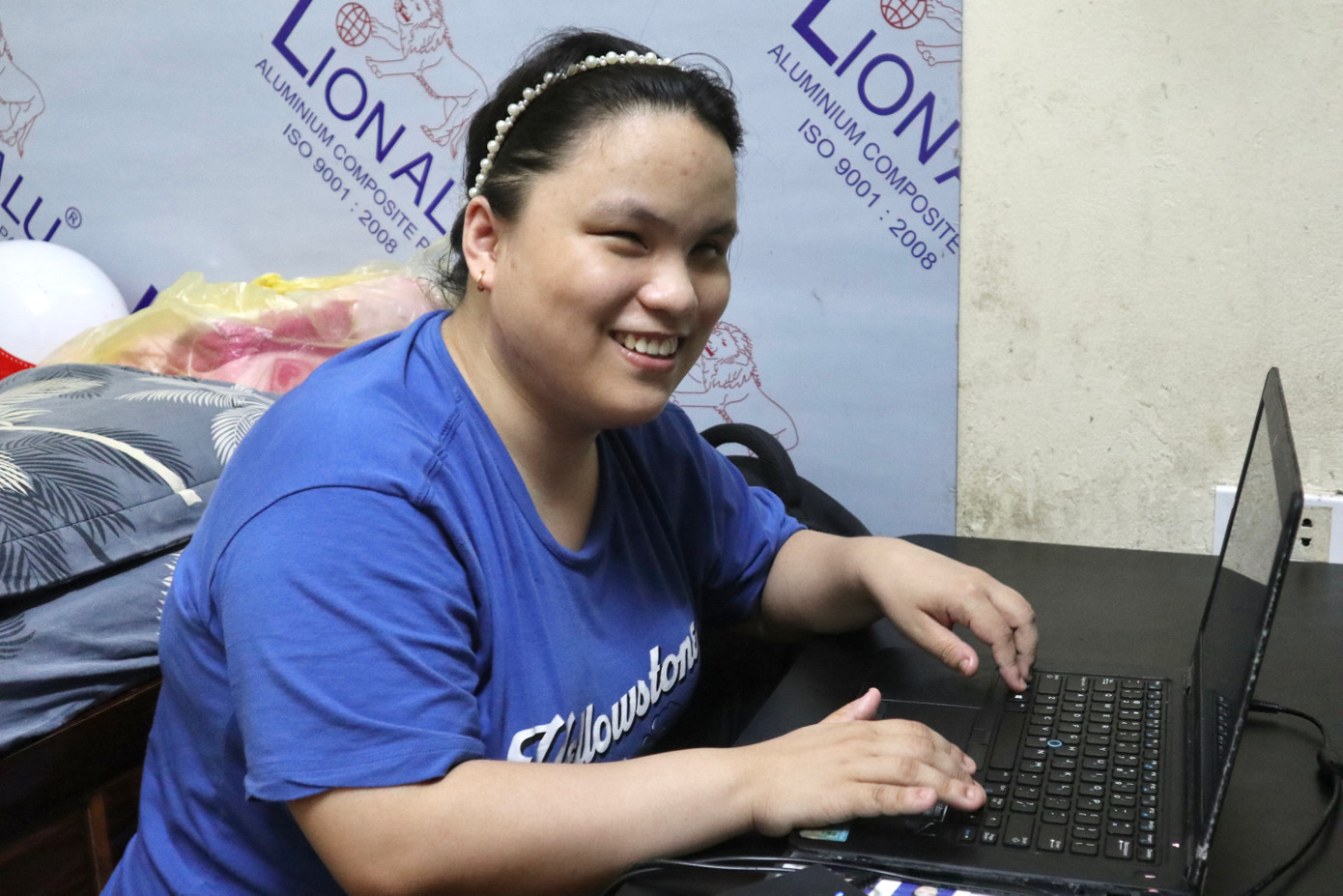 Tiêu Phương Anh là sinh viên học song bằng Đại học ngành Văn hoá học và ngành Báo chí tại Trường Đại học Khoa học Xã hội và Nhân văn, ĐHQGHN. Tiêu Phương Anh là sinh viên học song bằng Đại học ngành Văn hoá học và ngành Báo chí tại Trường Đại học Khoa học Xã hội và Nhân văn, ĐHQGHN.