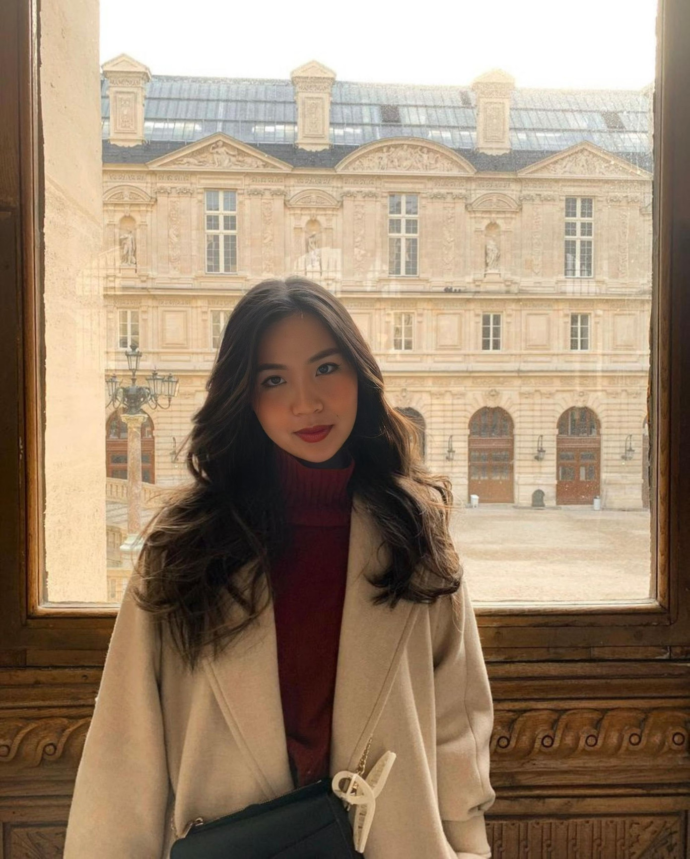 Kiều Hoàng Nhật Linh trong kỳ học trao đổi tại Đại học Rennes, Pháp. Kiều Hoàng Nhật Linh trong kỳ học trao đổi tại Đại học Rennes, Pháp.