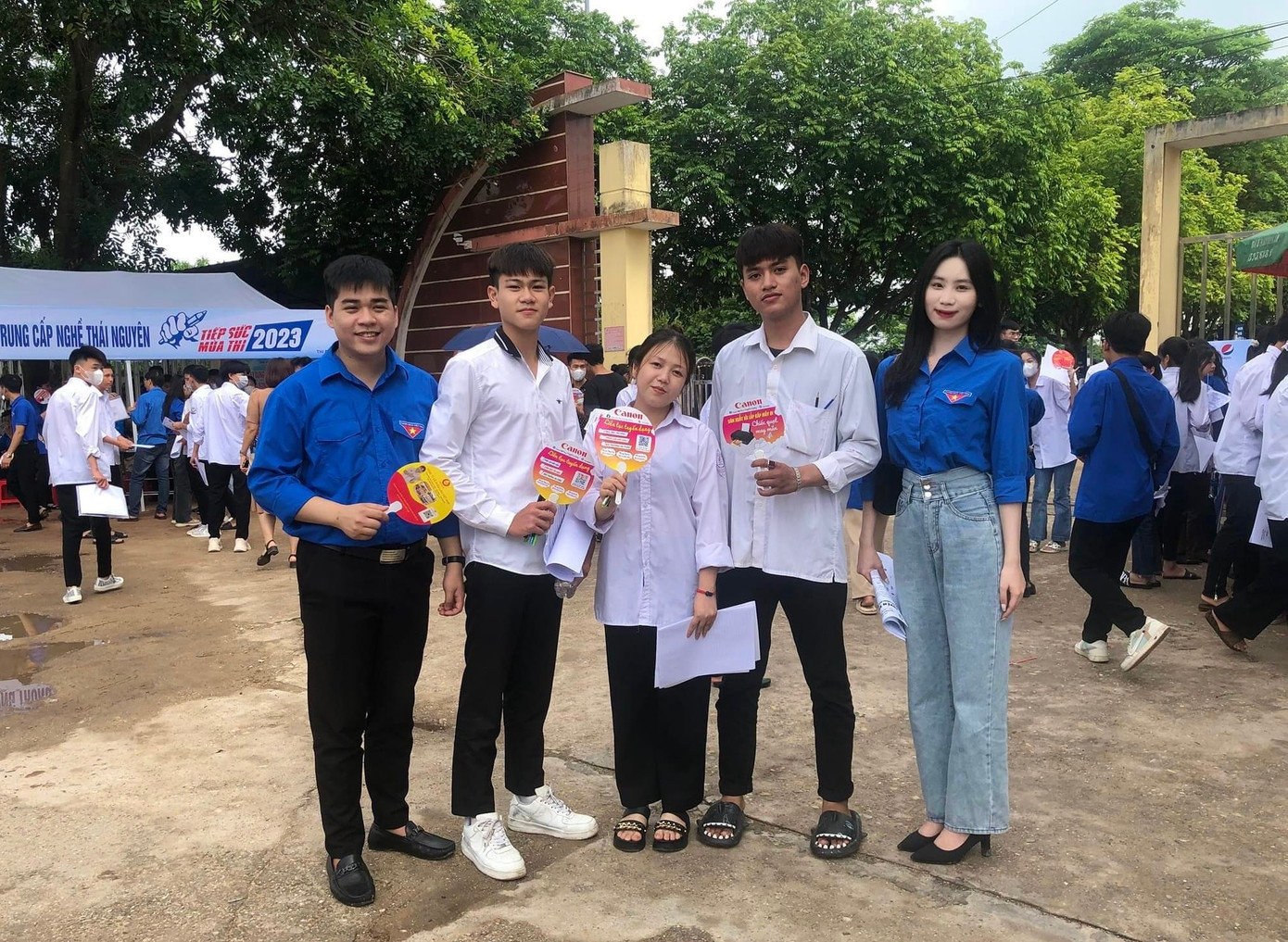 Hoàng Lan tham gia chương trình Tình nguyện Tiếp sức mùa thi năm 2023.