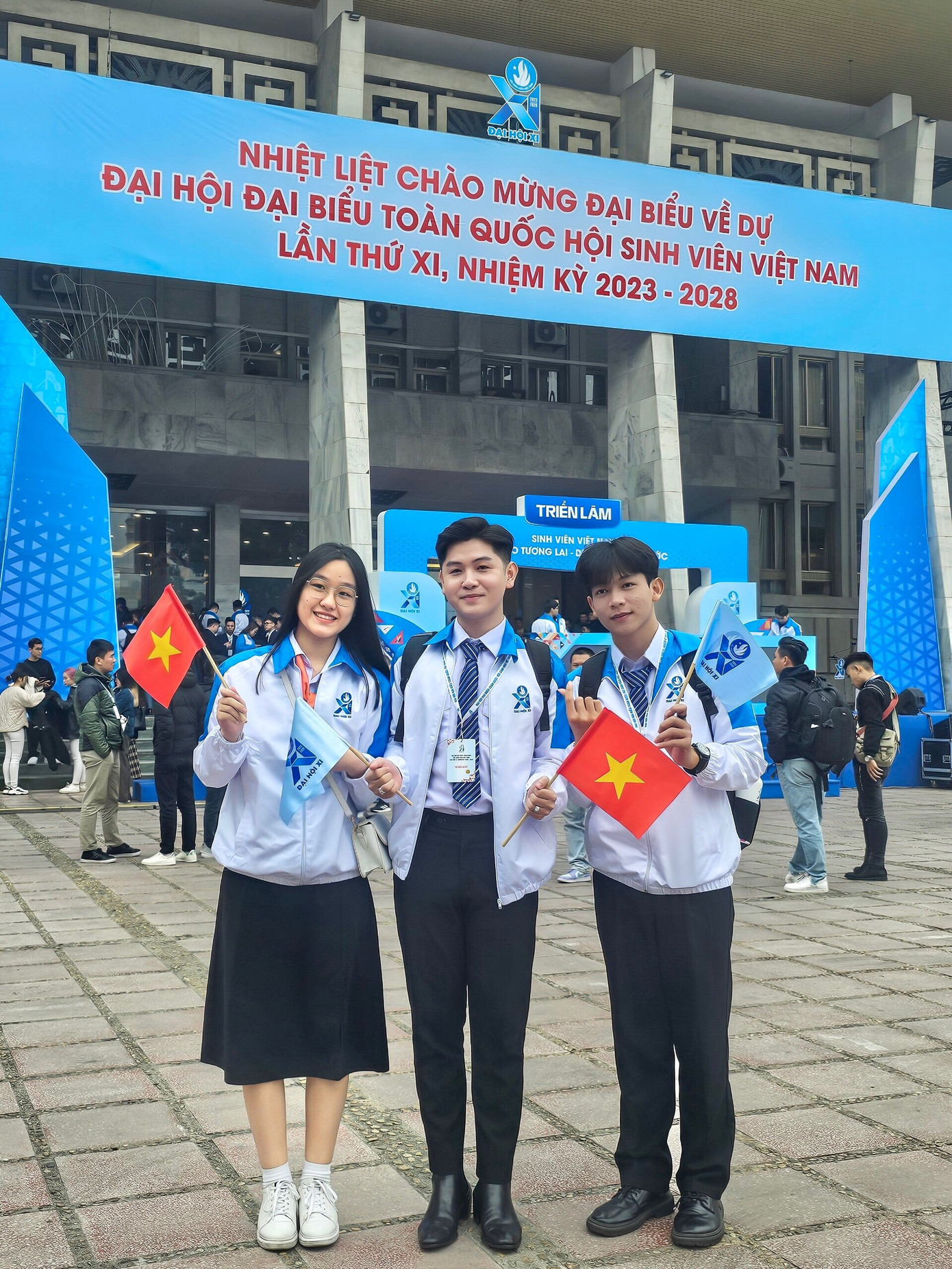 Thanh Tuyền là cán bộ Đoàn – Hội tiên phong trong nhiều hoạt động và phong trào sinh viên. Thanh Tuyền là cán bộ Đoàn – Hội tiên phong trong nhiều hoạt động và phong trào sinh viên.