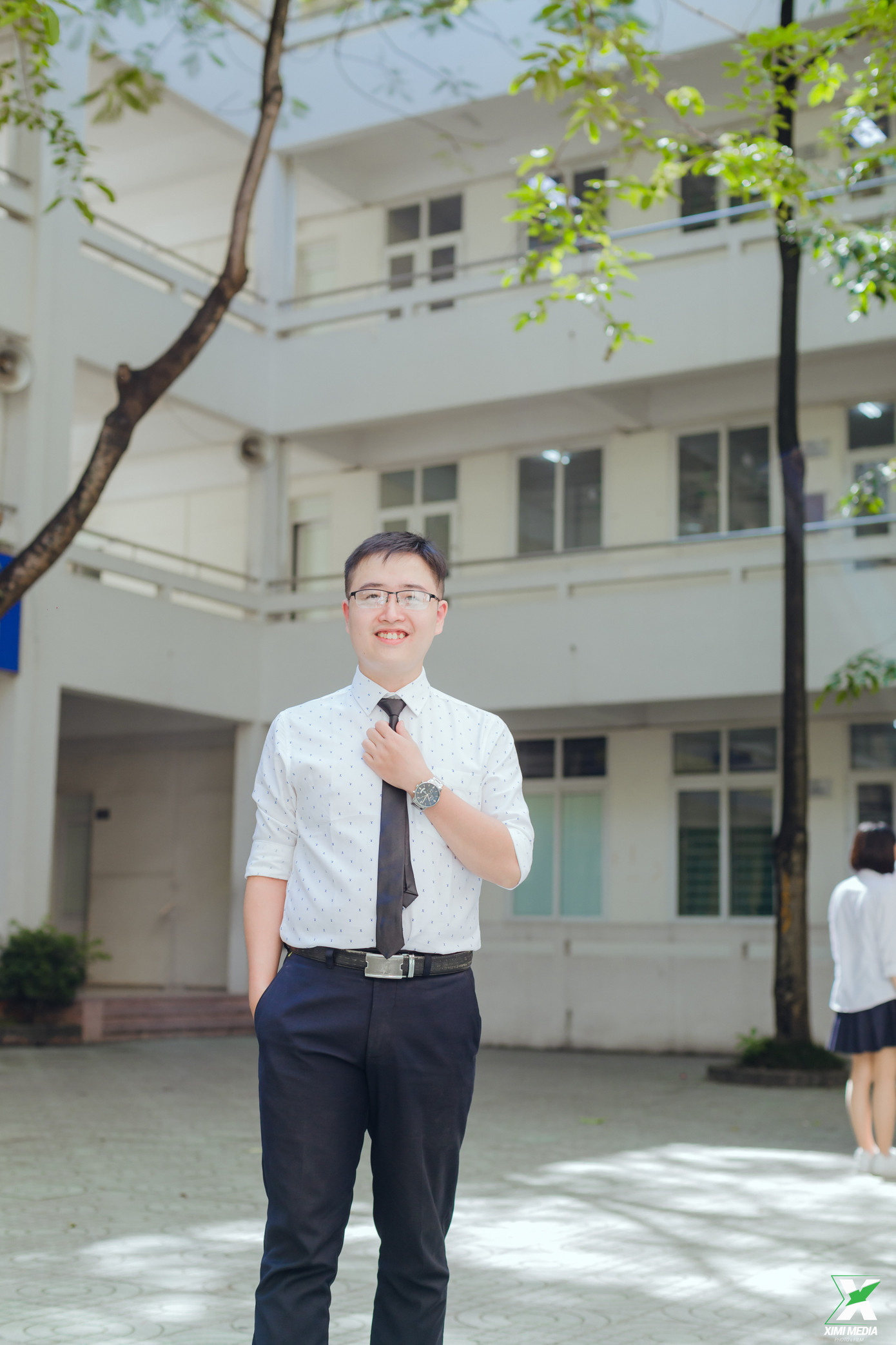 Theo thầy Long, môn Ngữ văn cũng như các môn học khác, là một khoa học nền tảng góp phần củng cố và bồi dưỡng vốn ngôn ngữ tiếng mẹ đẻ. Theo thầy Long, môn Ngữ văn cũng như các môn học khác, là một khoa học nền tảng góp phần củng cố và bồi dưỡng vốn ngôn ngữ tiếng mẹ đẻ.