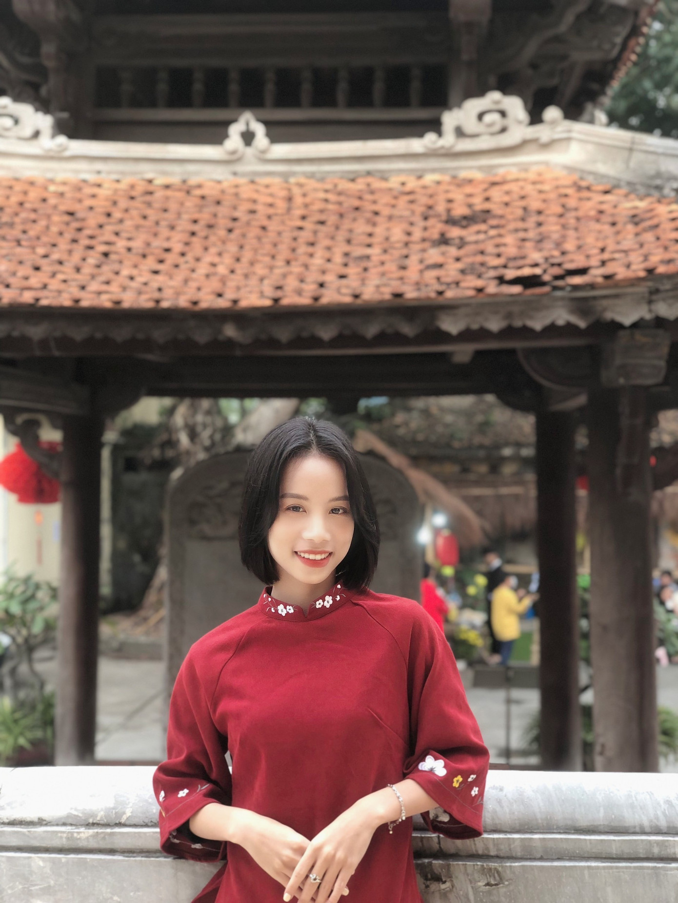 Ở tuổi 18, cô nàng từng đối mặt với không ít khó khăn. Ở tuổi 18, cô nàng từng đối mặt với không ít khó khăn.