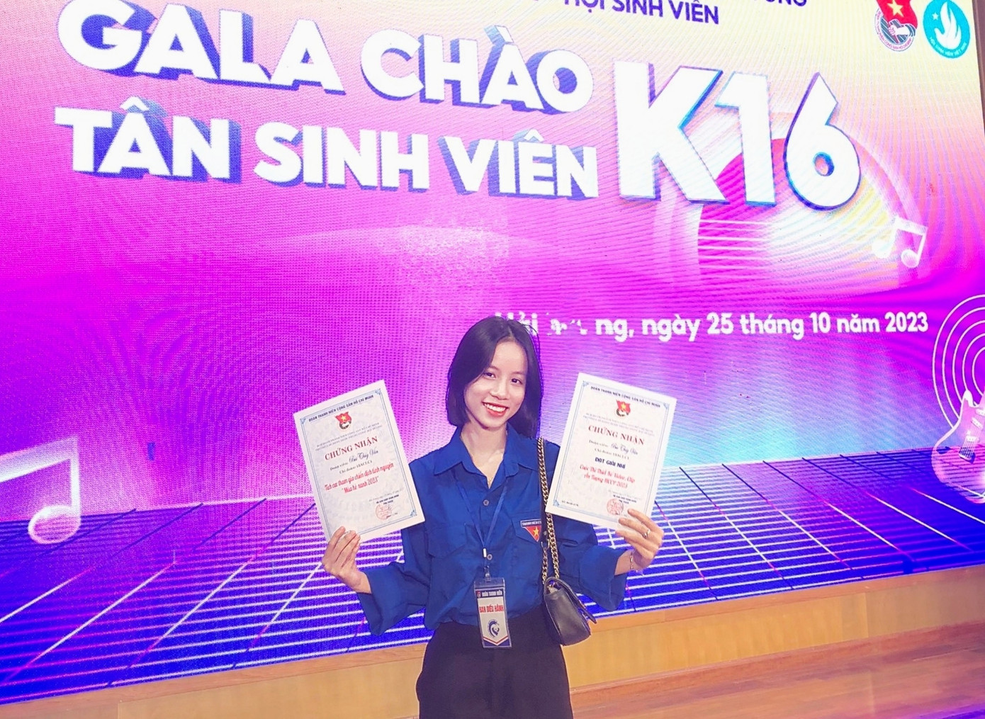 Với sự cố gắng không ngừng nghỉ, Thúy Vân đã chinh phục được những thành tích nổi bật. Với sự cố gắng không ngừng nghỉ, Thúy Vân đã chinh phục được những thành tích nổi bật.