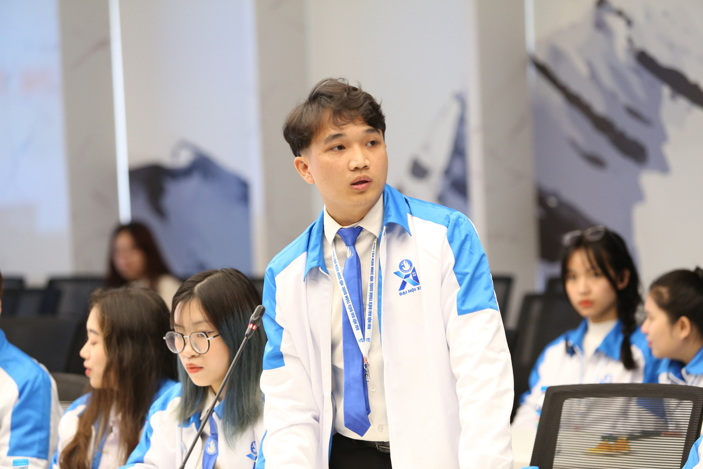 Nguyễn Đức Minh phát biểu tại tổ thảo thuận về công tác xây dựng hội tại Đại hội Đại biểu toàn quốc Hội Sinh viên lần thứ XI 2023-2028. Nguyễn Đức Minh phát biểu tại tổ thảo thuận về công tác xây dựng hội tại Đại hội Đại biểu toàn quốc Hội Sinh viên lần thứ XI 2023-2028.