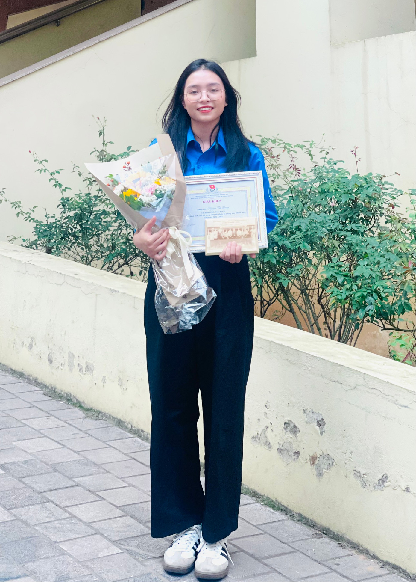 Giang đạt nhiều thành tích trong học tập và các hoạt động Đoàn - Hội.