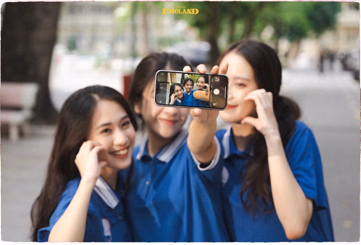 Những mảnh ghép khác biệt, khi được kết hợp lại, đã tạo nên một bức tranh thanh xuân đầy màu sắc trong tâm tưởng mỗi người. Những mảnh ghép khác biệt, khi được kết hợp lại, đã tạo nên một bức tranh thanh xuân đầy màu sắc trong tâm tưởng mỗi người.