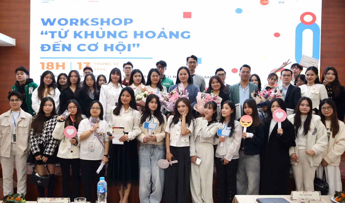 Đội ngũ Ban tổ chức Chiến dịch "Từ khủng hoảng đến cơ hội".