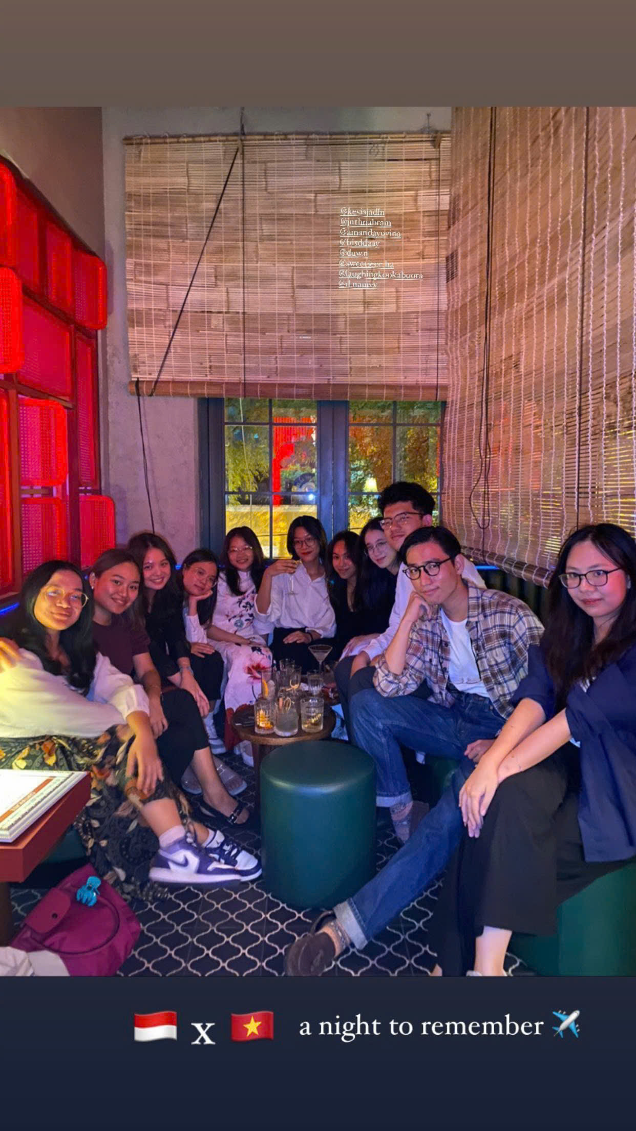 Thứ níu giữ tâm hồn của Minh Huyền sau mỗi cuộc thi chính là sự kết nối với bạn bè năm châu.