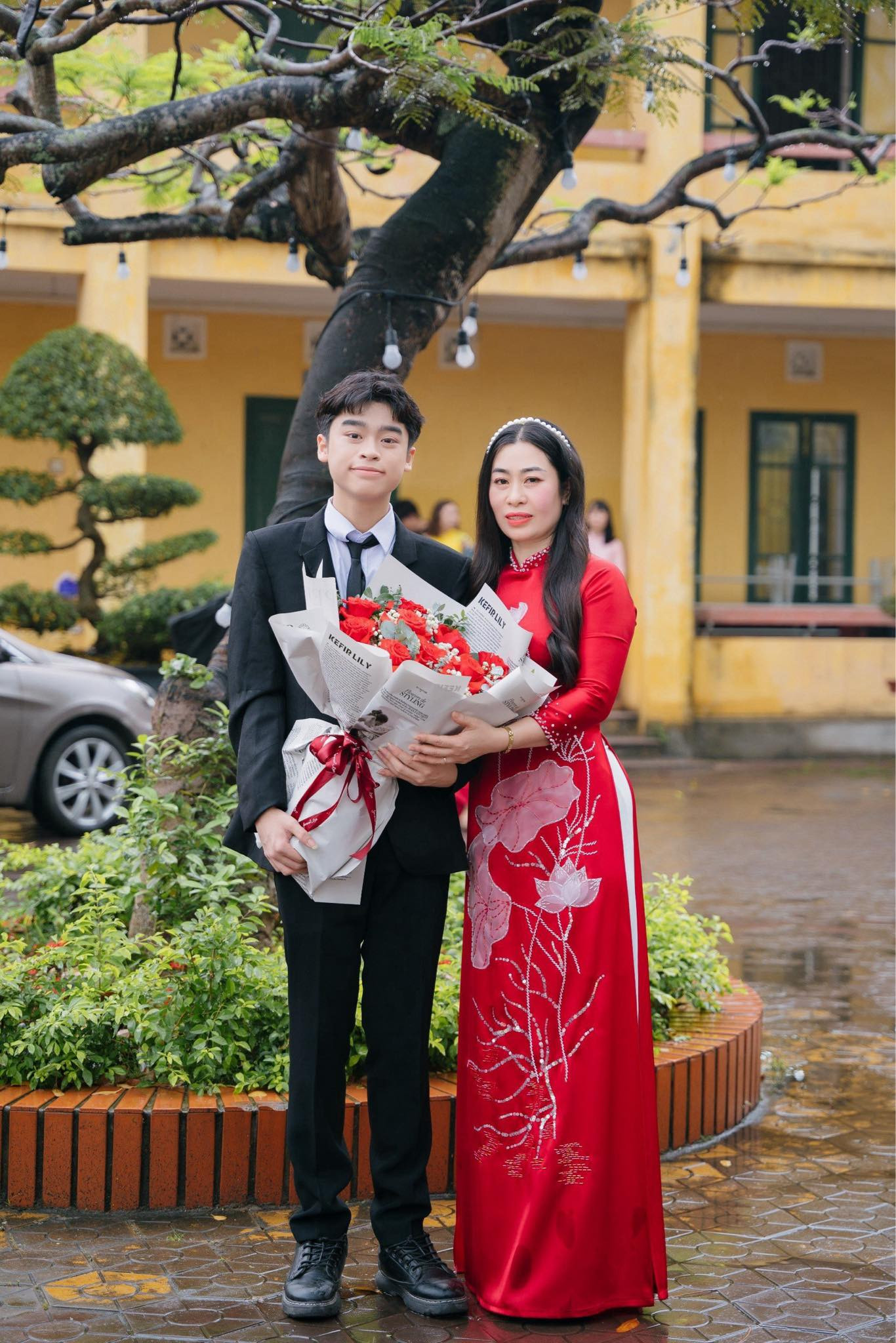 Trong kỳ thi tốt nghiệp THPT 2024 vừa qua, cậu đã xuất sắc trở thành một trong những nam sinh giành được số điểm 9.75 văn đầy ấn tượng. Trong kỳ thi tốt nghiệp THPT 2024 vừa qua, cậu đã xuất sắc trở thành một trong những nam sinh giành được số điểm 9.75 văn đầy ấn tượng.