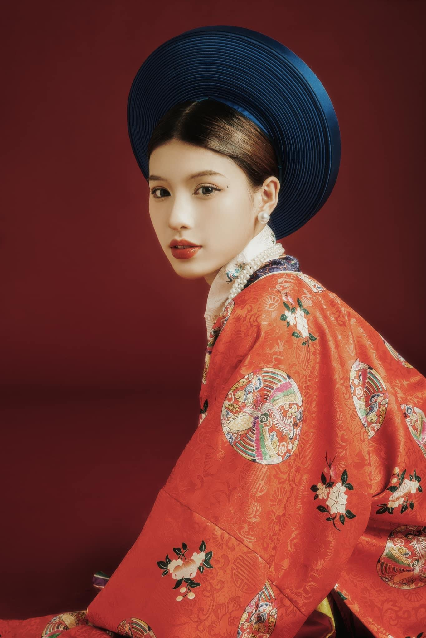 Khánh Chi đang là sinh viên ngành Xây dựng Thương hiệu và Quản trị Thời trang (Fashion Branding and Management) - Trường Đại học Văn Lang.