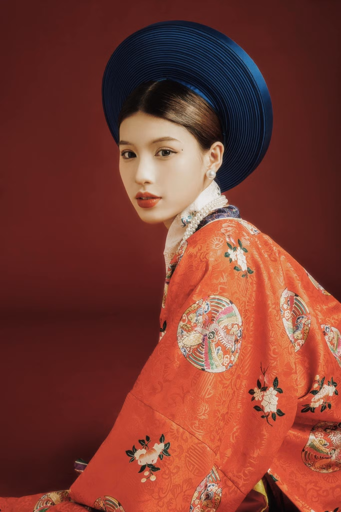 Khánh Chi đang là sinh viên ngành Xây dựng Thương hiệu và Quản trị Thời trang (Fashion Branding and Management) - Trường Đại học Văn Lang.