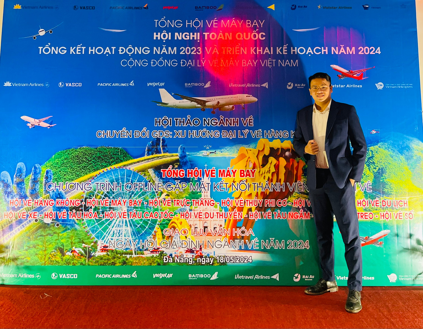 Xuân Mạnh tham gia Hội nghị Đại lý vé Máy bay toàn quốc năm 2024. Xuân Mạnh tham gia Hội nghị Đại lý vé Máy bay toàn quốc năm 2024.