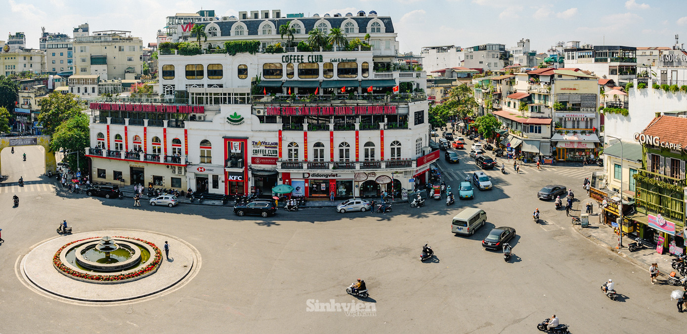 Ngày nay, quảng trường Đông Kinh Nghĩa Thục là nơi vui chơi, giải trí nhộn nhịp bậc nhất Thủ đô. Đây cũng là nơi thường xuyên diễn ra các sự kiện, chương trình lớn của Hà Nội.