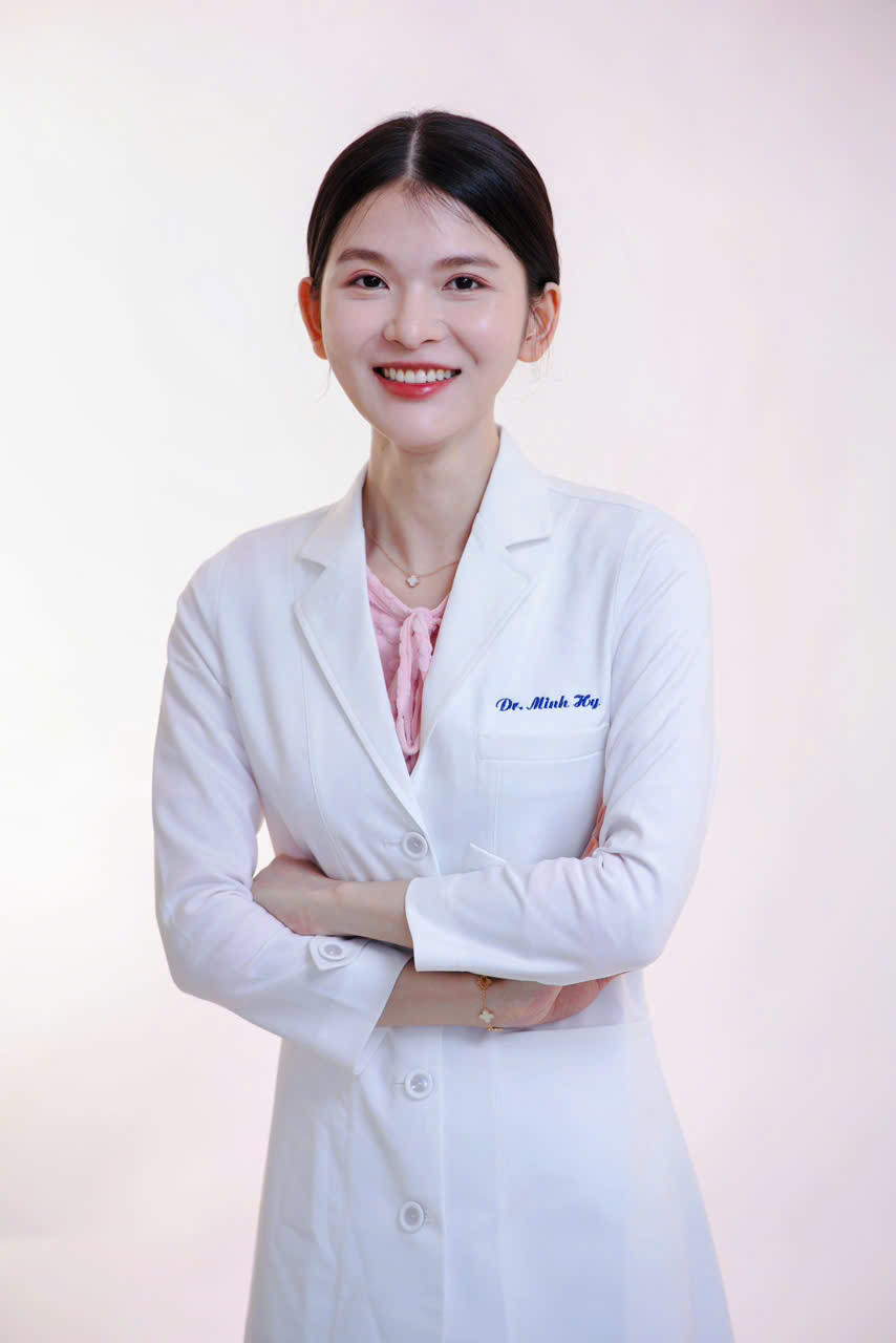 Minh Hy cho rằng, để thúc đẩy sự bình đẳng và tôn trọng, nền tảng quan trọng nhất chính là pháp luật. Minh Hy cho rằng, để thúc đẩy sự bình đẳng và tôn trọng, nền tảng quan trọng nhất chính là pháp luật.