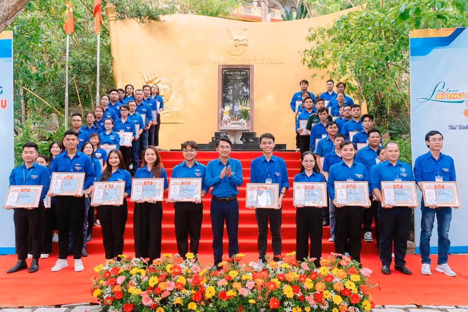 Liên hoan Bí thư Chi đoàn giỏi TP. Hồ Chí Minh.