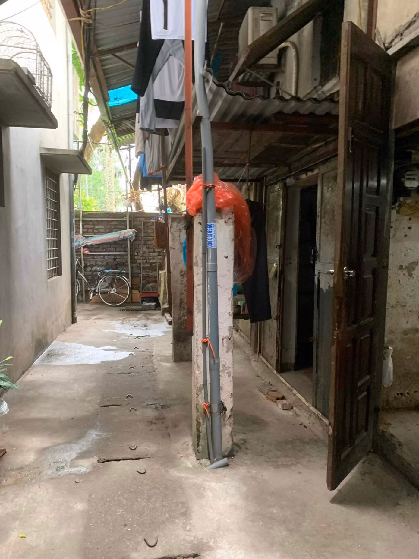 Cận cảnh một phòng trọ rất bé tại khu vực Chính Kinh. Cận cảnh một phòng trọ rất bé tại khu vực Chính Kinh.