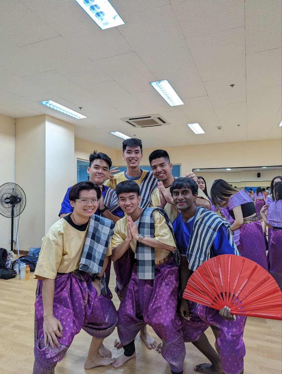 Buổi học tập và thực hành văn hoá tại Thái Lan (TF LEaRN 2023). Buổi học tập và thực hành văn hoá tại Thái Lan (TF LEaRN 2023).