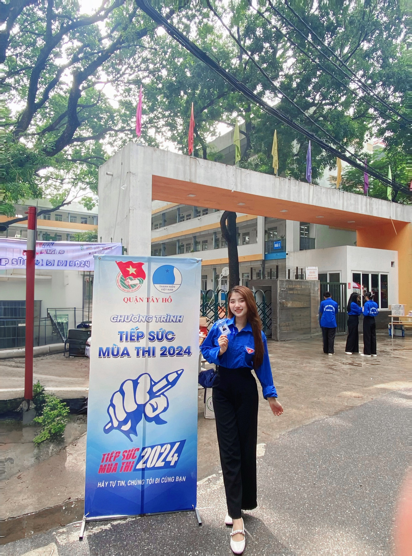 Khánh Linh tham gia Tiếp sức mùa thi 2024. Khánh Linh tham gia Tiếp sức mùa thi 2024.