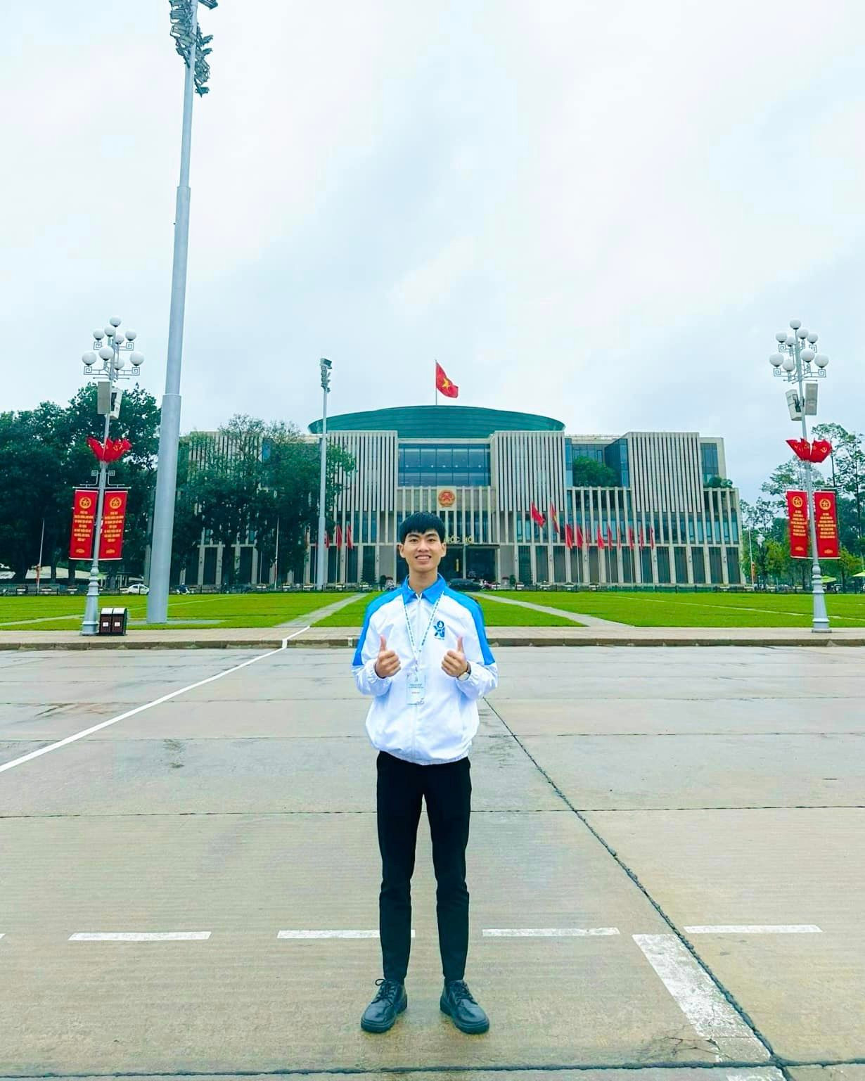 Phạm Văn Mãi đang là Ủy viên BCH Trung ương Hội Sinh viên Việt Nam, Phó Chủ tịch Hội Sinh viên Trường Đại học Duy Tân.