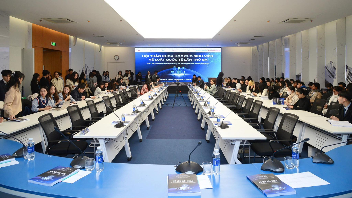 Toàn cảnh Hội thảo Khoa học cho Sinh viên về Luật Quốc tế lần thứ Ba.