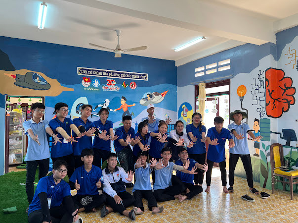 Tham gia nhiều chiến dịch tình nguyện, hoạt động vì cộng đồng.