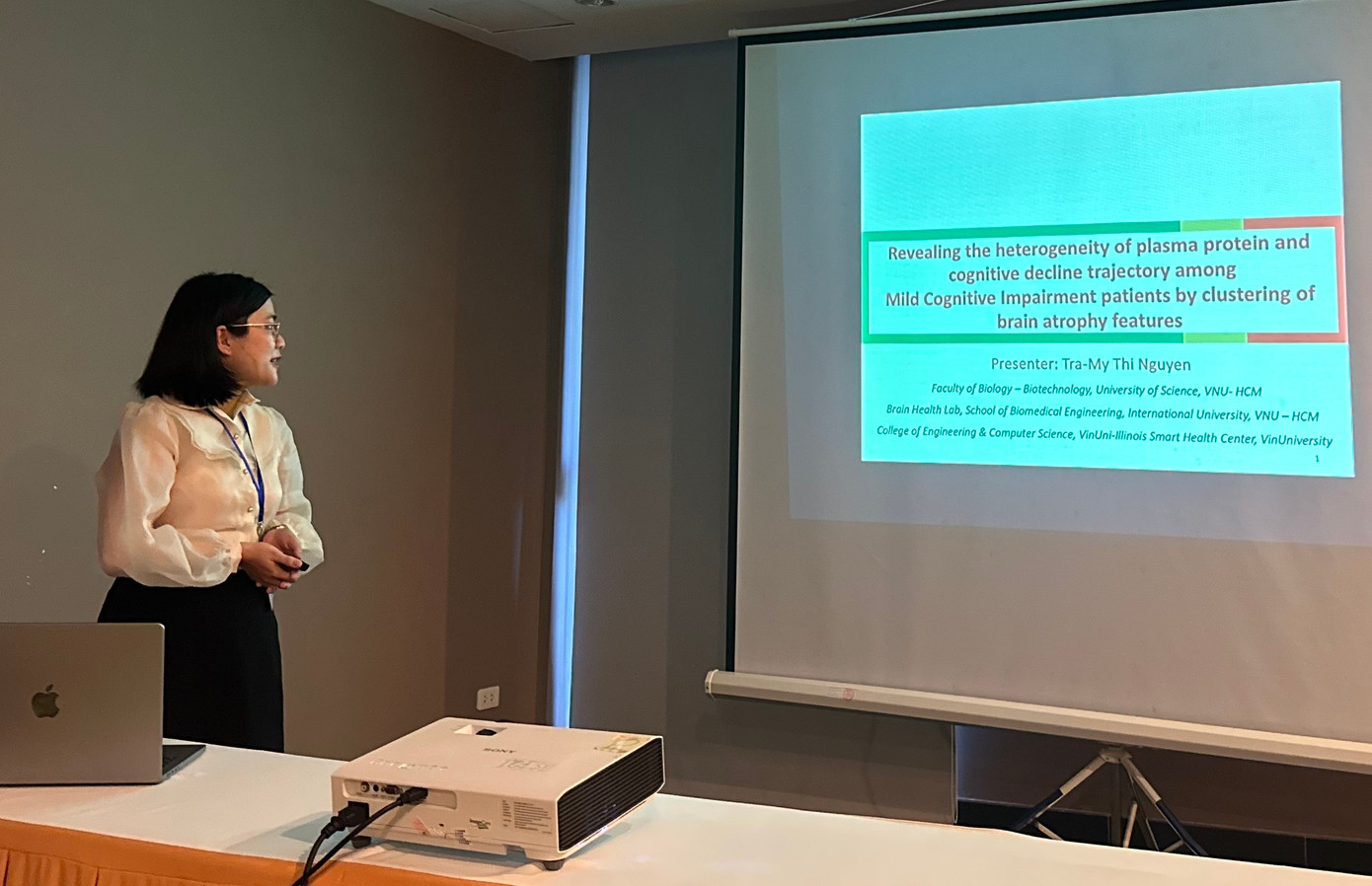 Trà My báo cáo tại Hội nghị Nano Life Science: Nano Biotechnology, Biosensor, Computation (NanoBioCoM2023).