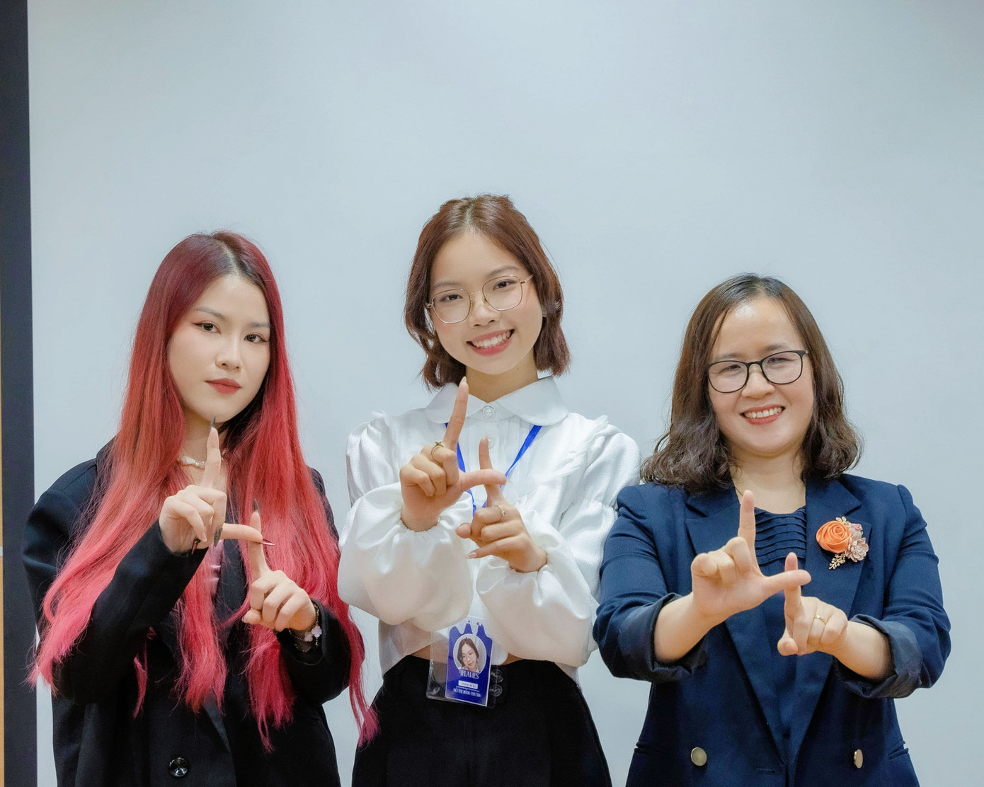 Đỗ Phương cùng 2 diễn giả trong tọa đàm &quot;Người trẻ làm gì để chạm tới bình đẳng giới trong gia đình?&quot;