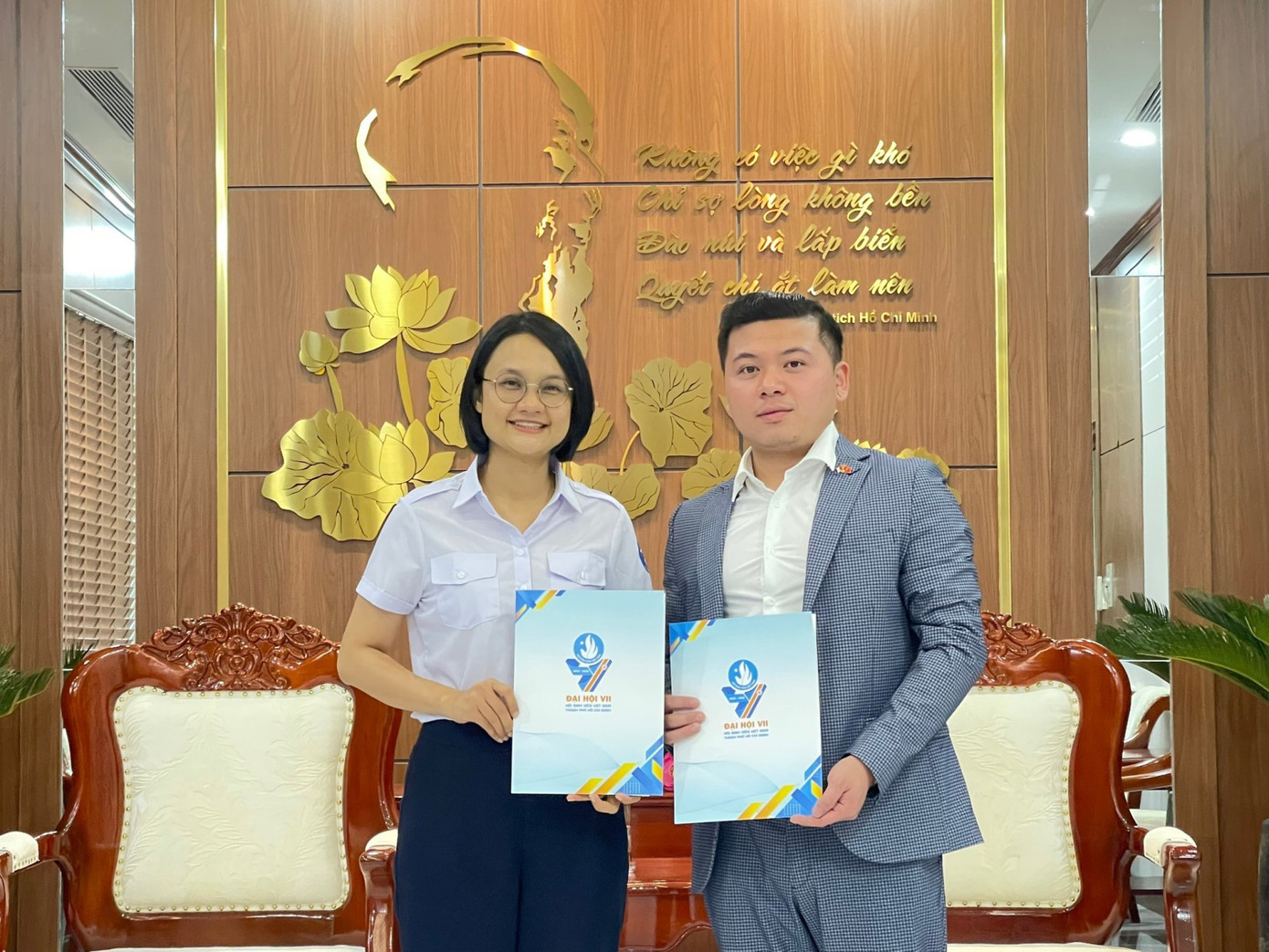 Ký kết hợp tác giữa Hội Thanh niên Sinh viên Việt Nam tại Pháp và Hội Sinh viên Việt Nam TP.HCM. Ký kết hợp tác giữa Hội Thanh niên Sinh viên Việt Nam tại Pháp và Hội Sinh viên Việt Nam TP.HCM.