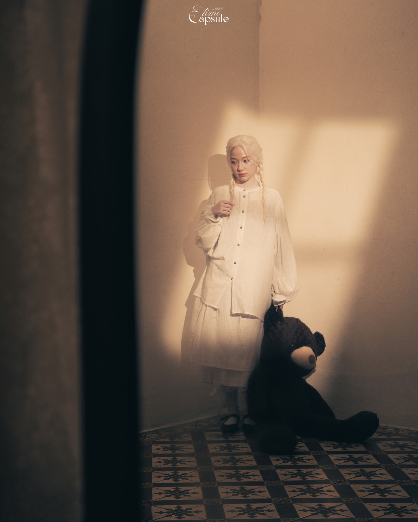 Trở về ngày thơ dại, ta chạm vào những xúc cảm chân thật. Trở về ngày thơ dại, ta chạm vào những xúc cảm chân thật.