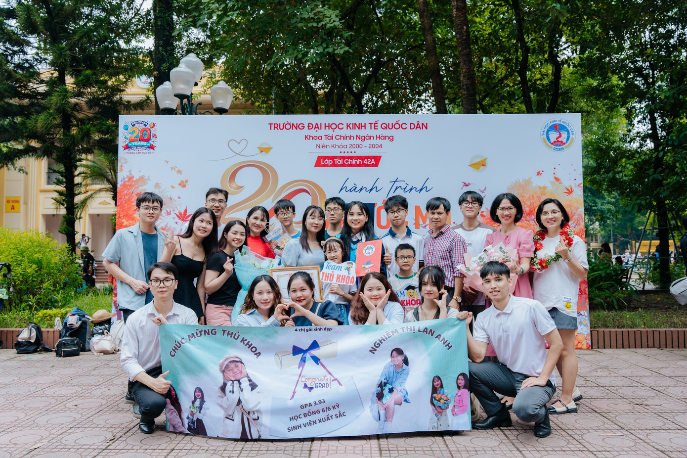 Lan Anh luôn biết ơn sự ủng hộ, giúp đỡ từ gia đình, thầy cô và bạn bè.