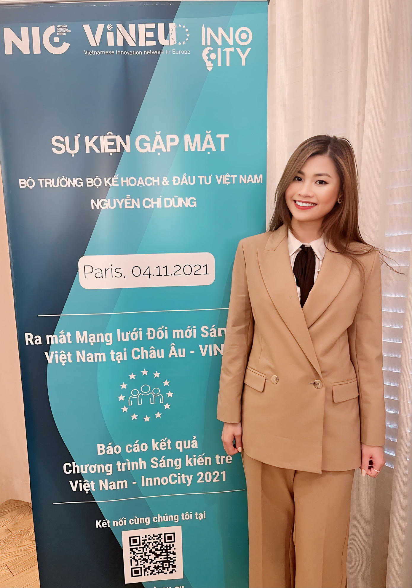 Diệp tham dự sự kiện Gặp mặt Bộ trưởng Bộ Kế hoạch và Đầu tư Việt Nam - Nguyễn Chí Dũng tại Paris. Diệp tham dự sự kiện Gặp mặt Bộ trưởng Bộ Kế hoạch và Đầu tư Việt Nam - Nguyễn Chí Dũng tại Paris.