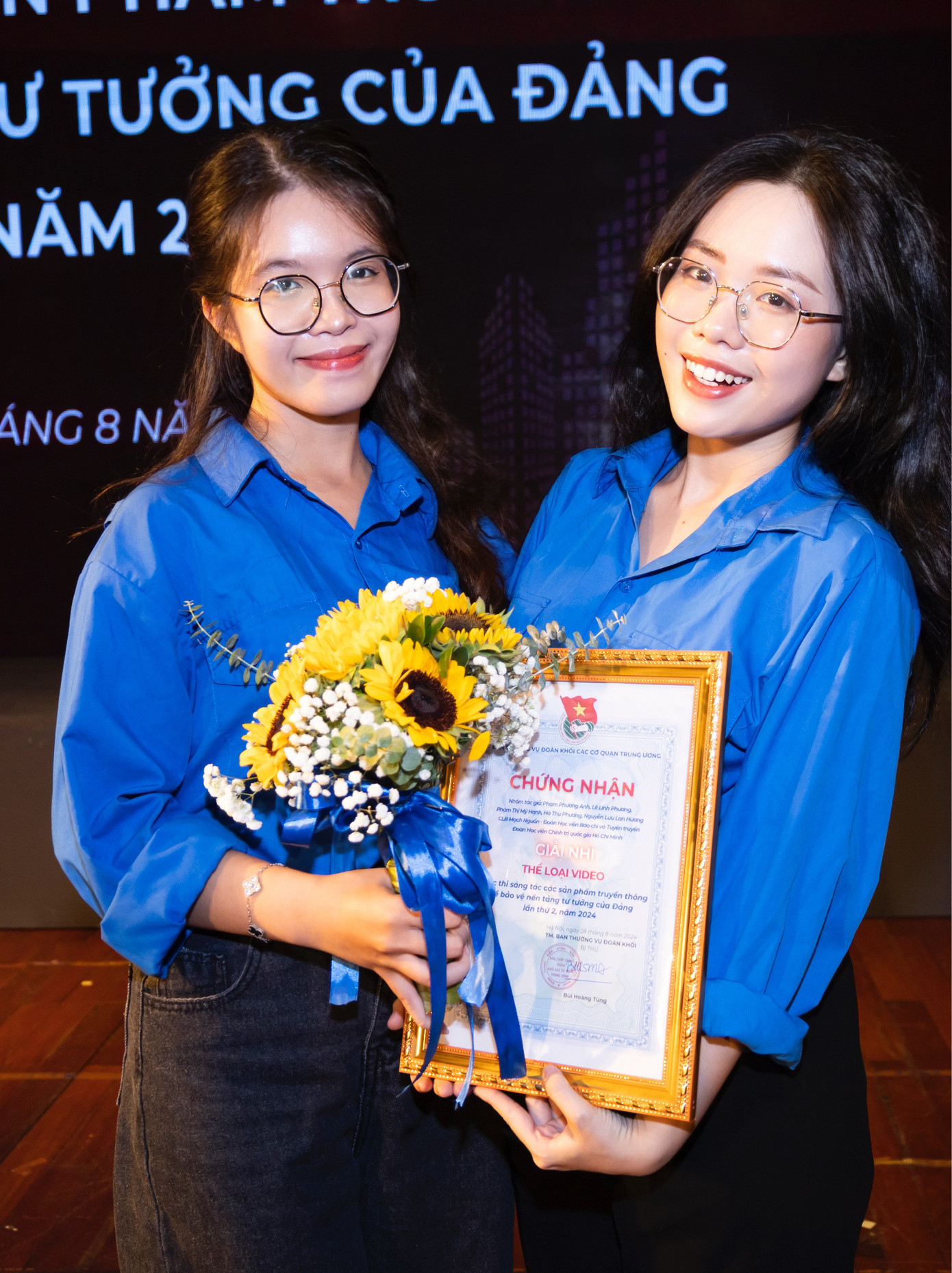 Linh Phương đạt giải Nhì cuộc thi sáng tác tác phẩm truyền thông về bảo vệ nền tảng tư tưởng của Đảng.