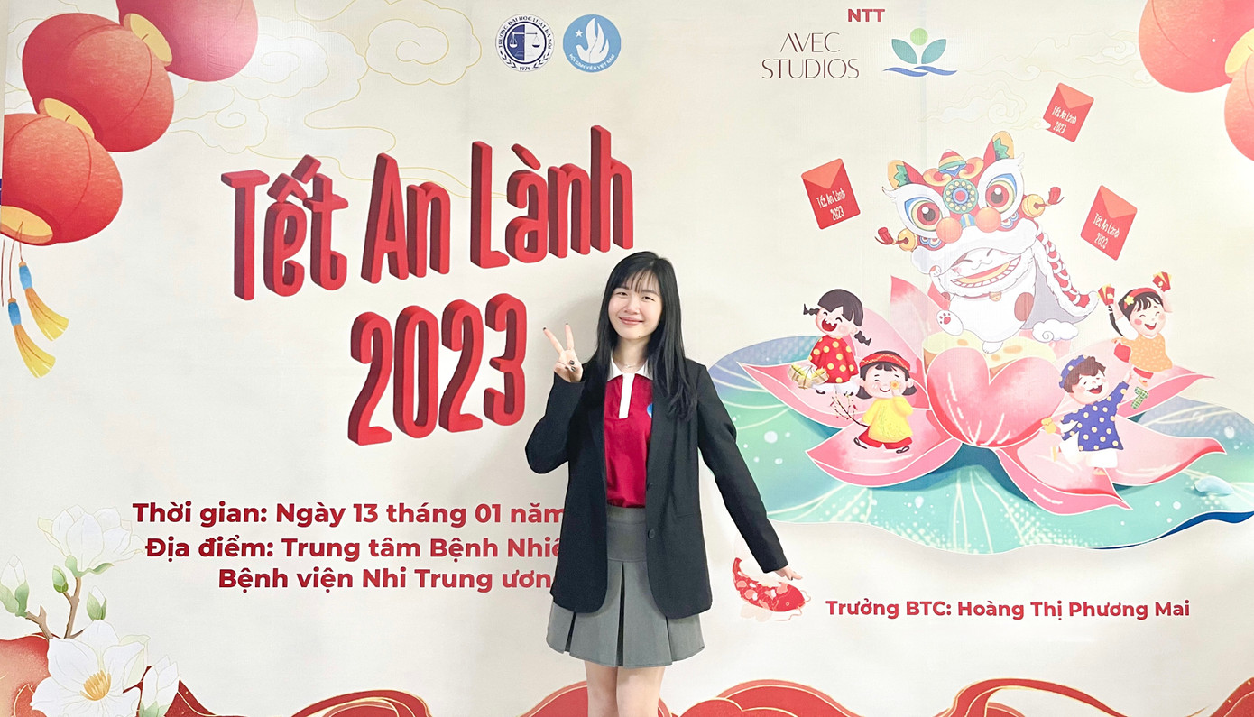 Phương Mai là thành viên Ban Tổ chức chương trình “Tình nguyện Tết An Lành 2023” của Hội Sinh viên Trường Đại học Luật Hà Nội.
