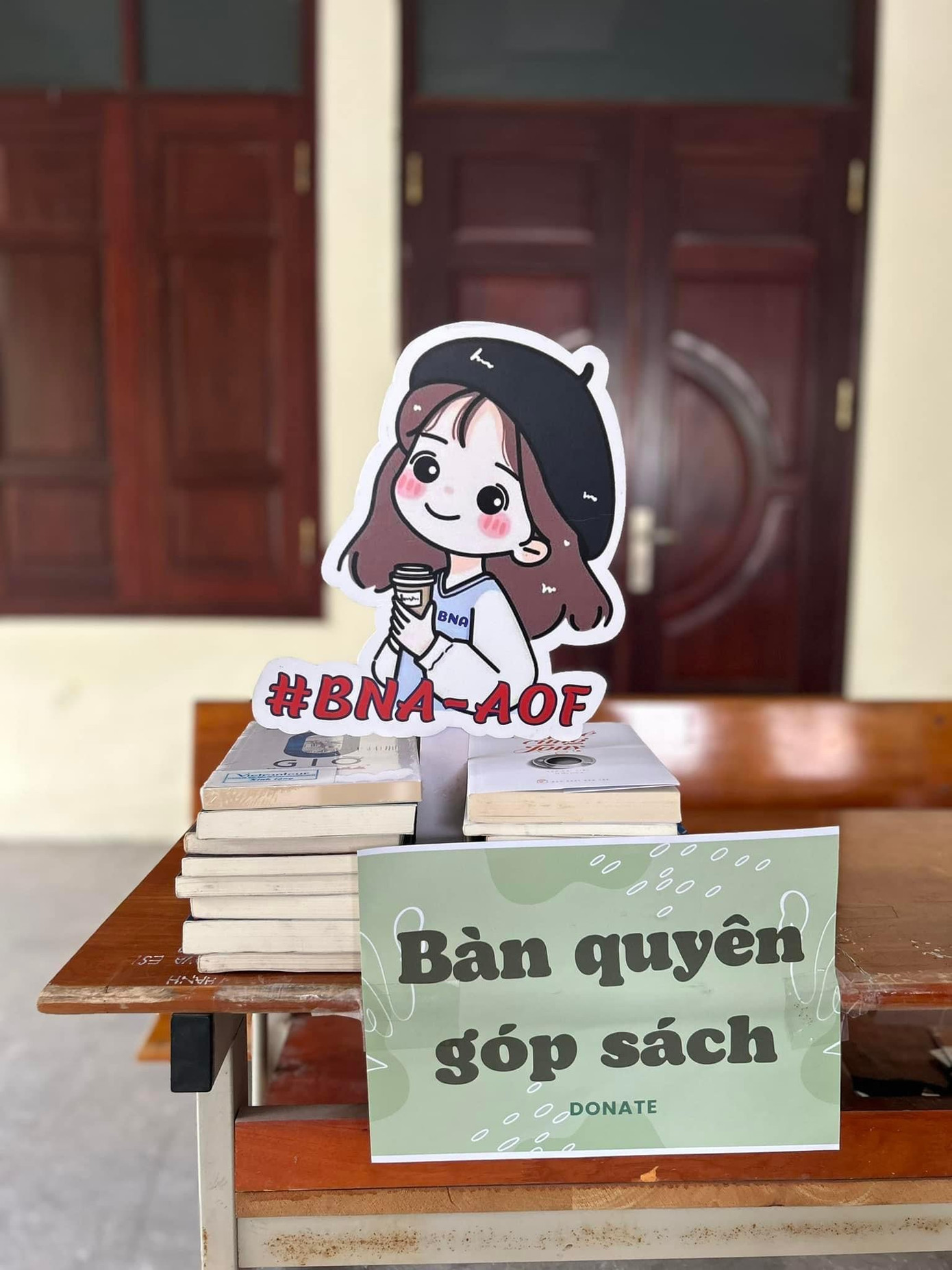 Khu vực nhận quyên góp sách.