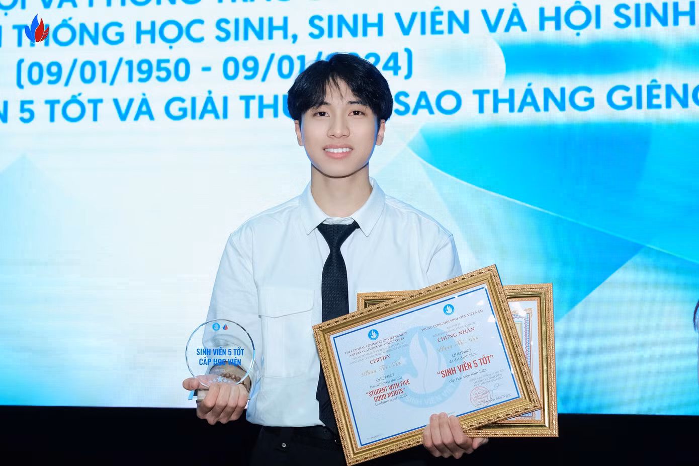 Đạt danh hiệu Sinh viên 5 Tốt là niềm vinh dự, tự hào đối với Tài Nam.