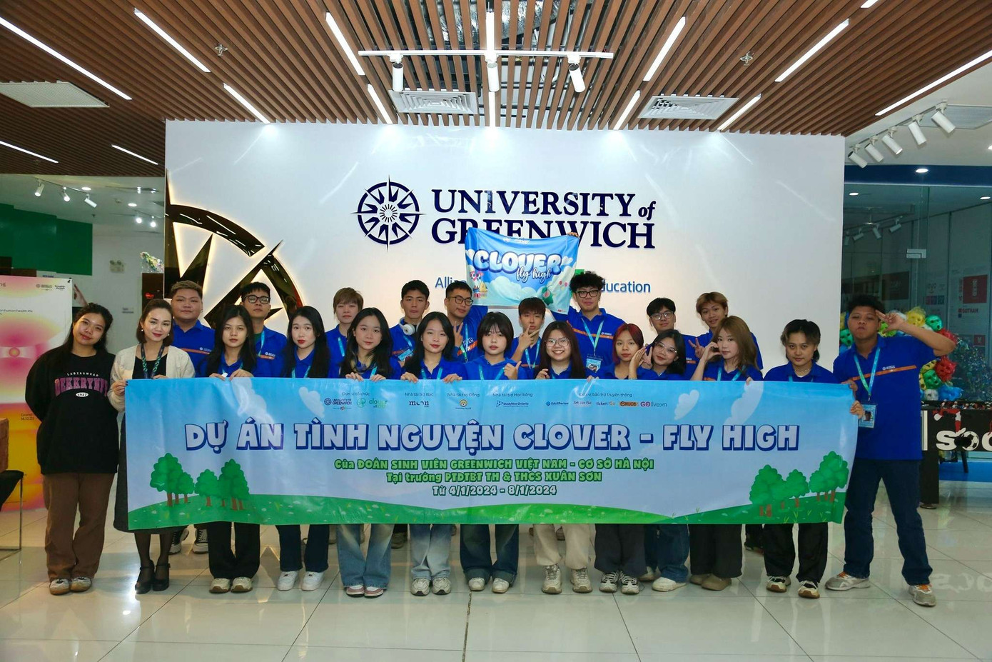 Đức Hiếu là Trưởng ban Hậu cần tại dự án tình nguyện Clover: Fly High Đức Hiếu là Trưởng ban Hậu cần tại dự án tình nguyện Clover: Fly High