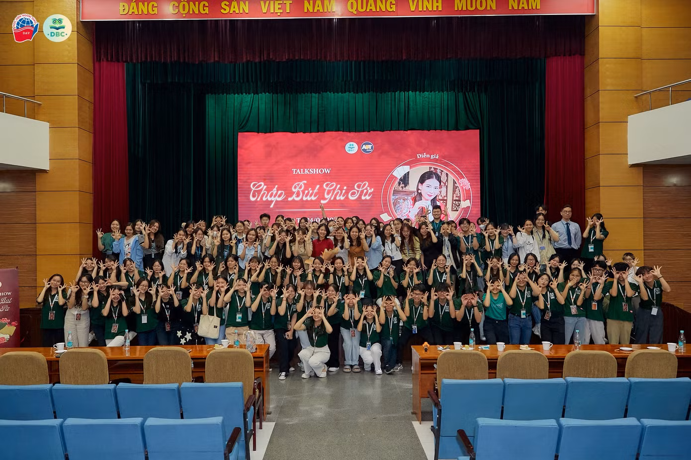Tại Talkshow “Chấp bút ghi sử” - Câu lạc bộ Bạn yêu sách Học viện Ngoại giao tổ chức năm 2024.