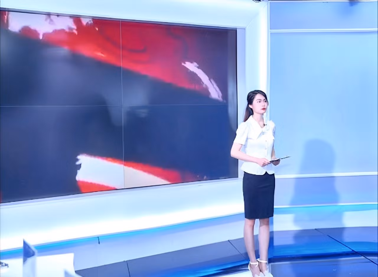Với tài năng và sự đa dạng trong lĩnh vực MC, Thục Quyên còn là KOC về mảng thời trang và học tập, đồng thời là MC sự kiện, giảng viên MC nhí.