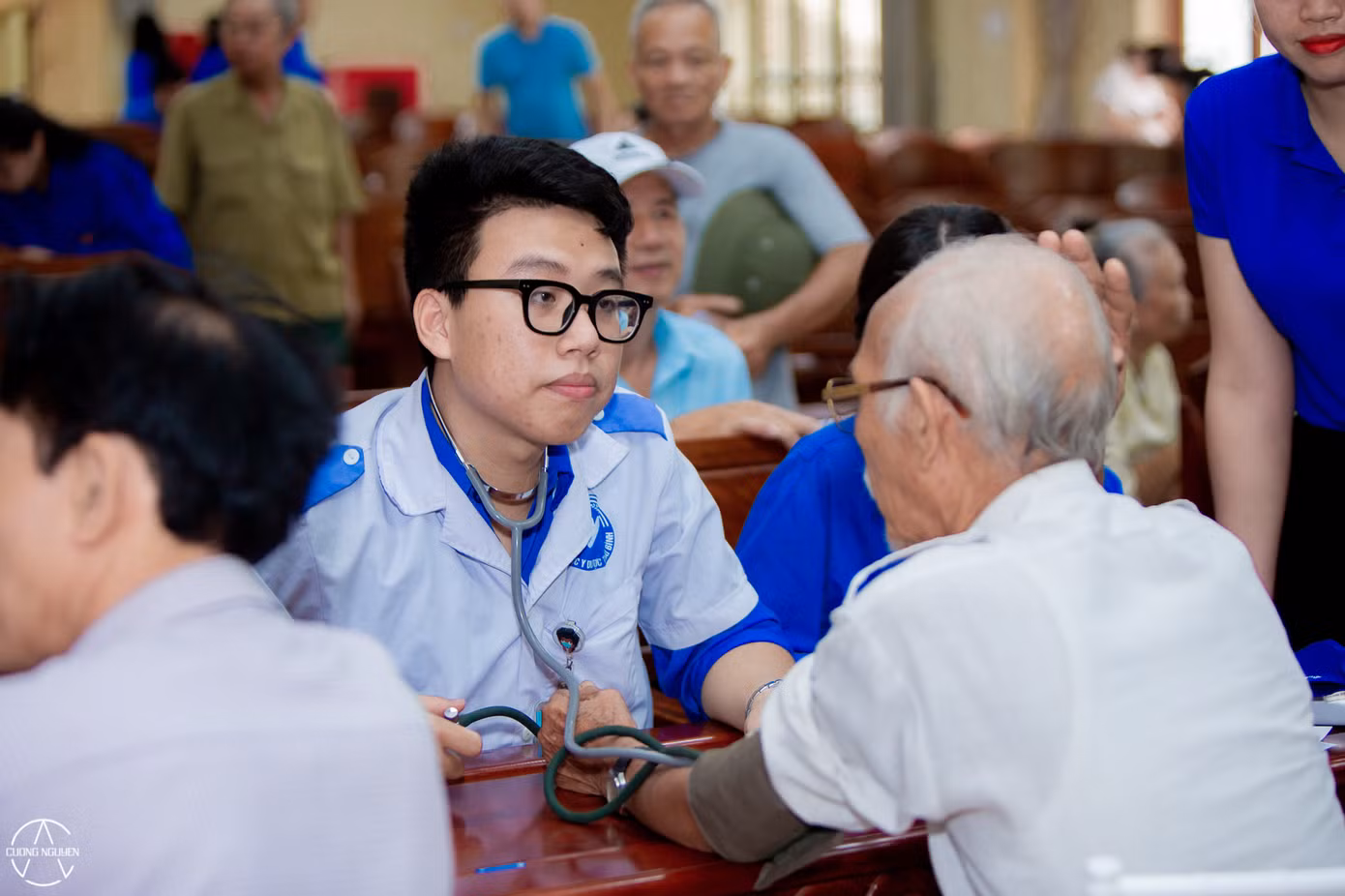 Thái Hoàng Phố tham gia khám chữa bệnh tình nguyện cho người dân có hoàn cảnh khó khăn tại tỉnh Thái Bình. Thái Hoàng Phố tham gia khám chữa bệnh tình nguyện cho người dân có hoàn cảnh khó khăn tại tỉnh Thái Bình.
