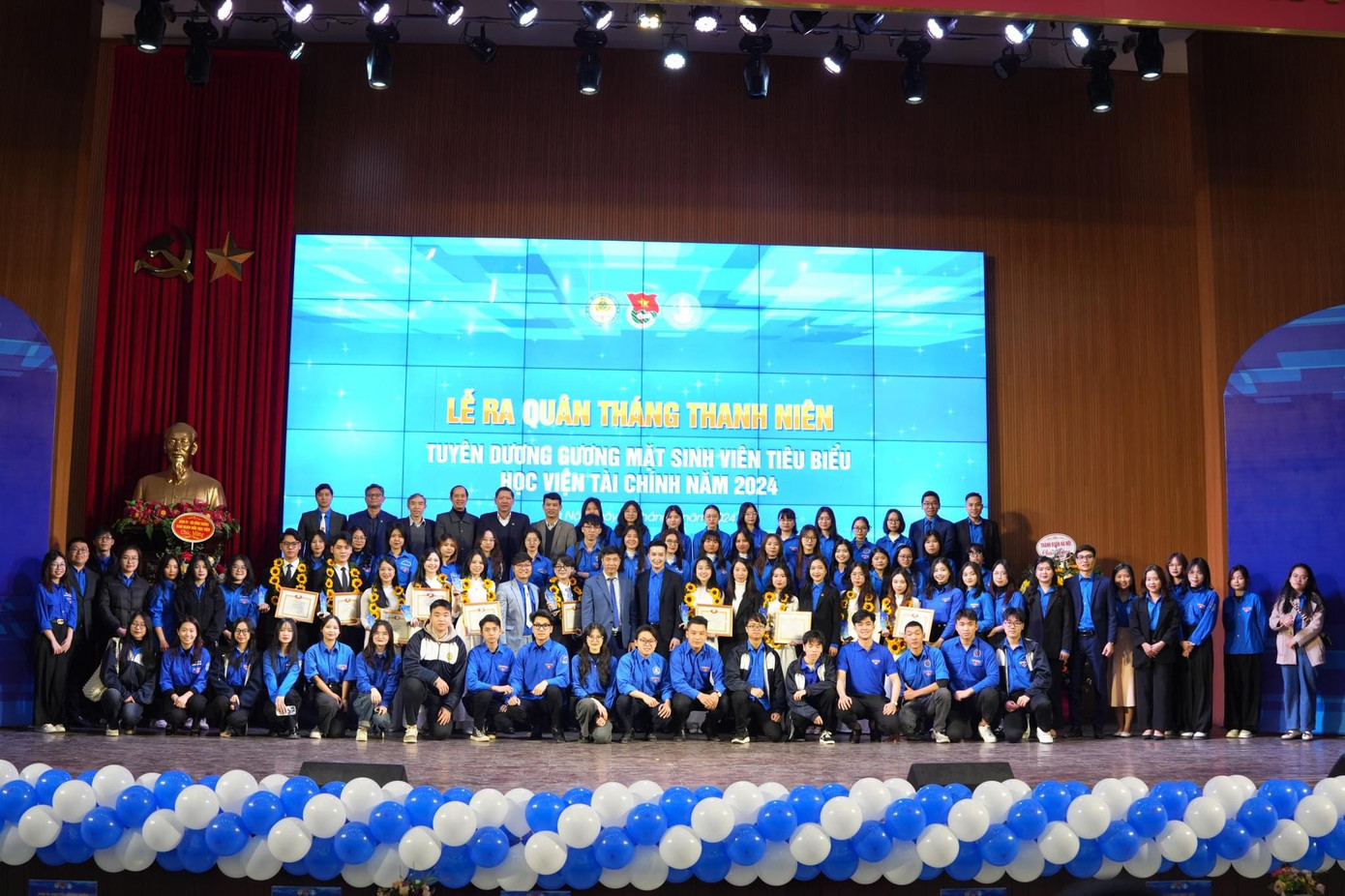 Học viện Tài chính hưởng ứng tháng thanh niên. Học viện Tài chính hưởng ứng tháng thanh niên.