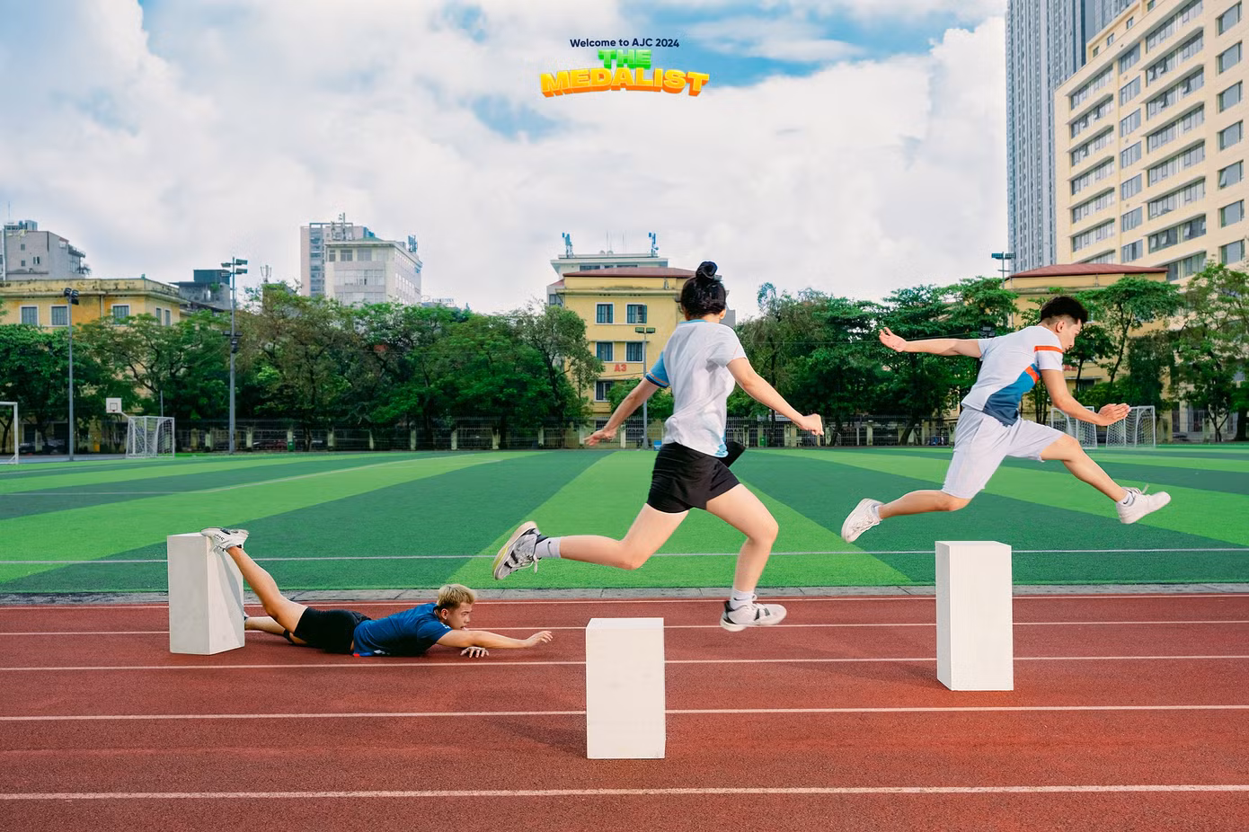 Chặng đua gập ghềnh khiến nhà chinh phục đôi lần vấp vào những mơ hồ, nỗi sợ sâu bên trong tiềm thức.