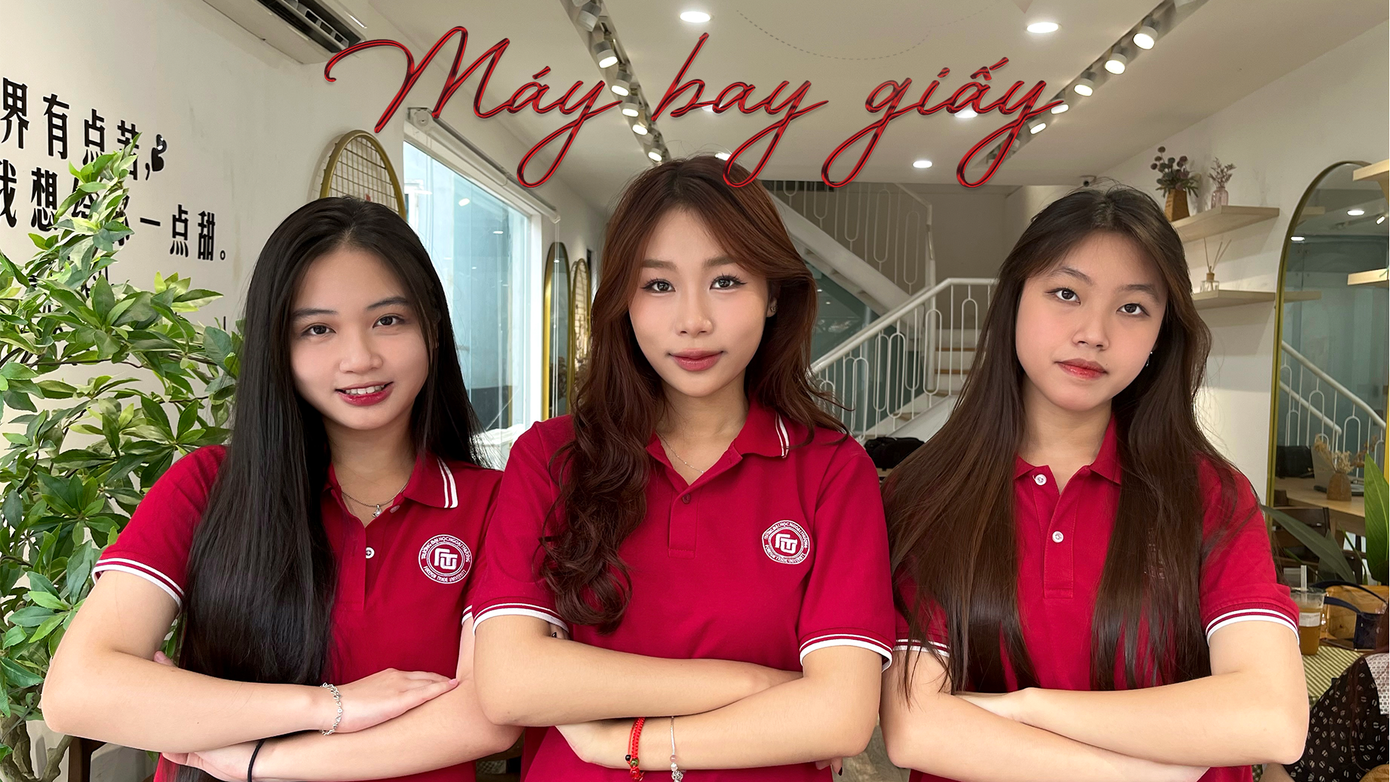 Khánh Huyền tích cực tham gia các cuộc thi.