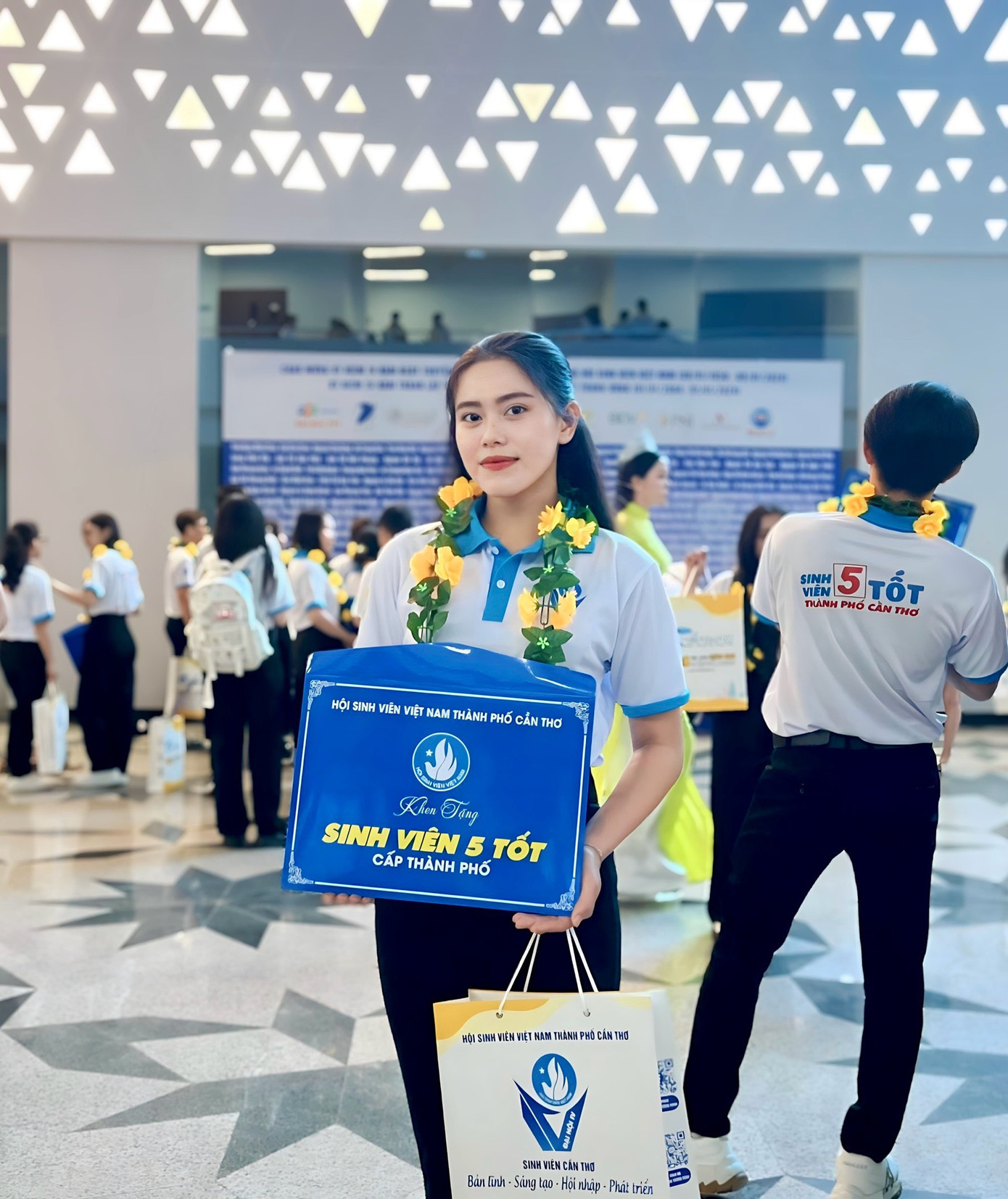 Bích Đào đạt danh hiệu Sinh viên 5 Tốt cấp Thành phố Cần Thơ 2 năm liên tiếp