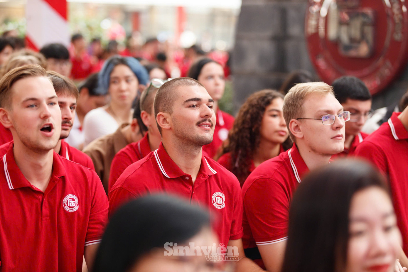Những sinh viên quốc tế theo học tại Trường Đại học Ngoại thương.