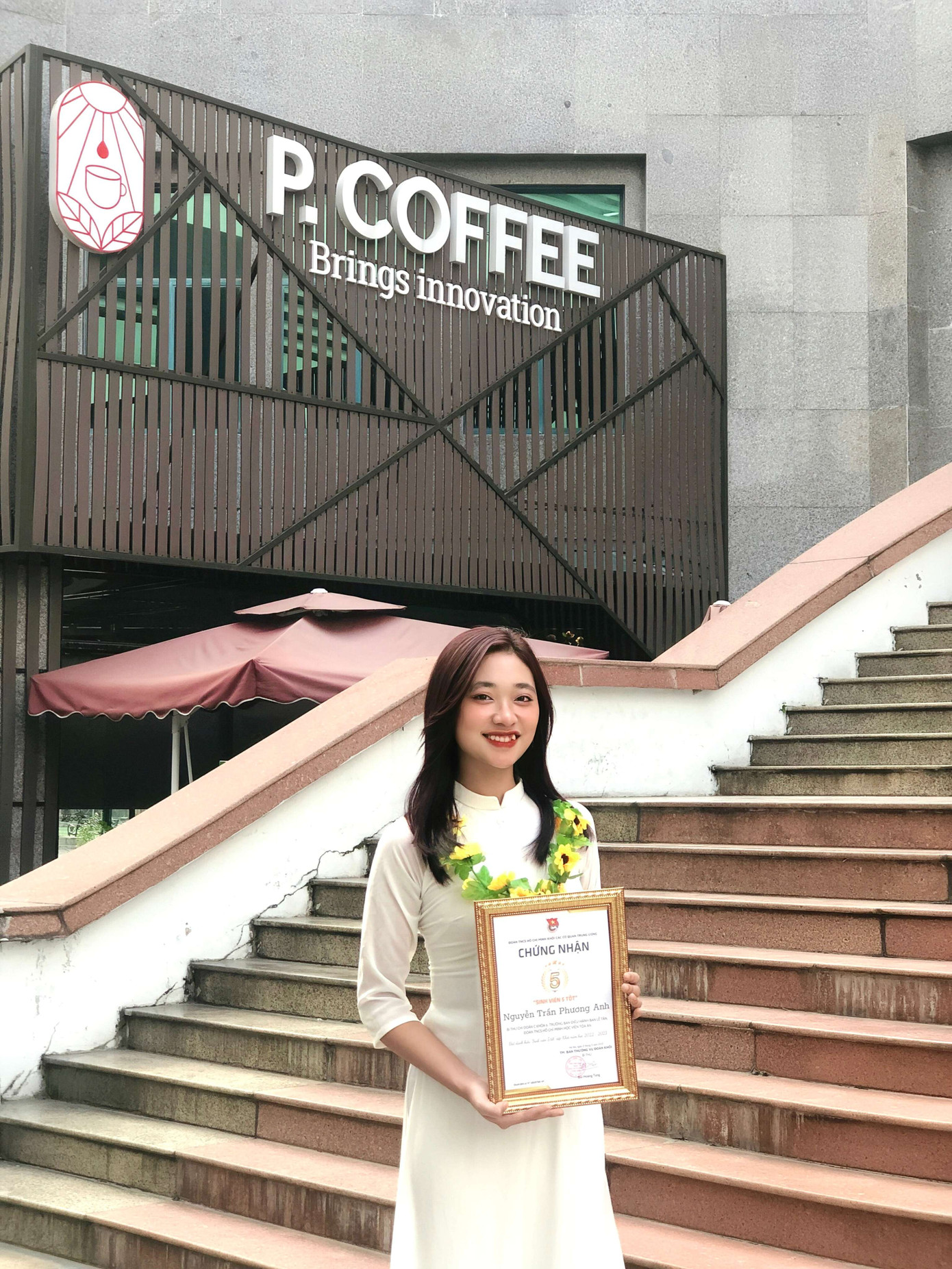 Nguyễn Trần Phương Anh đang là Bí thư Chi Đoàn kiêm Trưởng ban Điều hành Ban Lễ Tân Đoàn Học viện Tòa án.